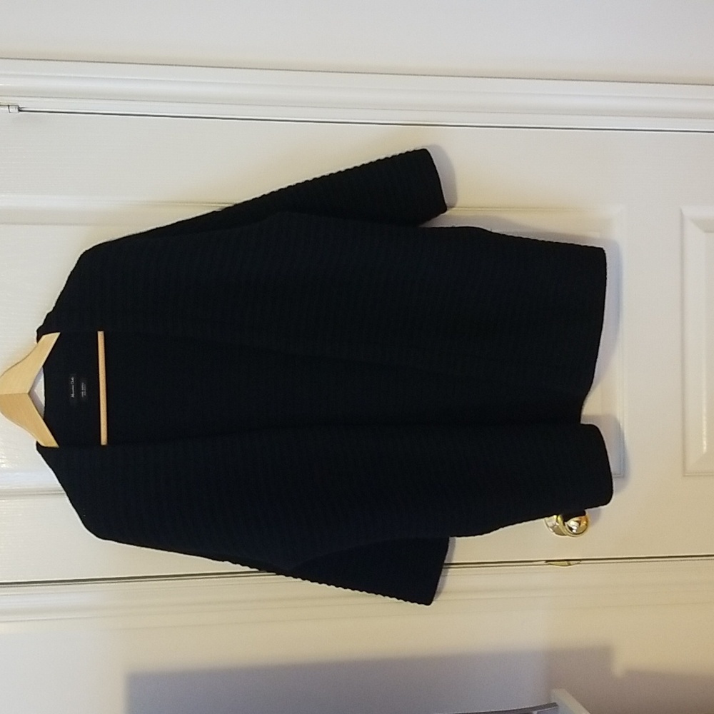 Maximo dutti cardigan with pockets...band new..fits a L or an oversized M